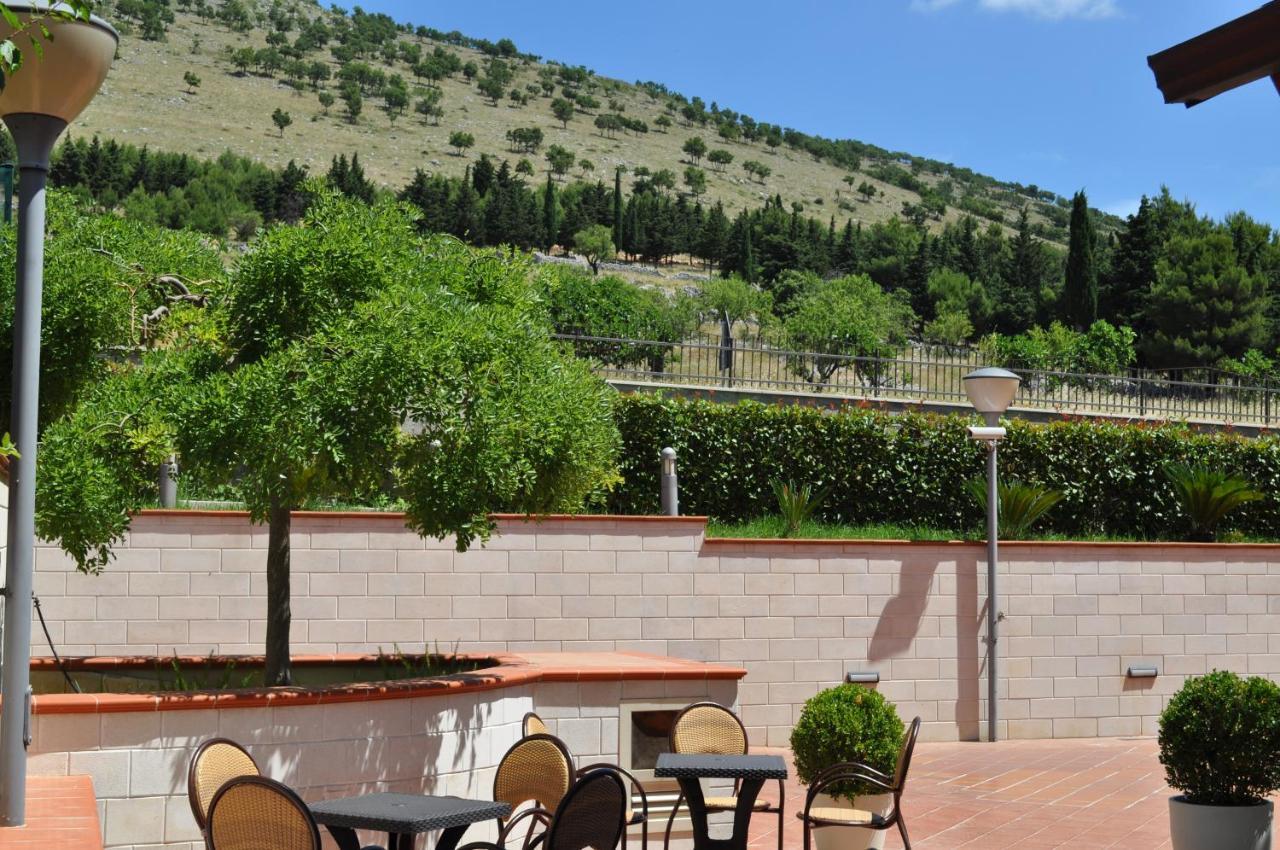 Hotel Ristorante Rossemi Сан Джовани Ротондо Екстериор снимка