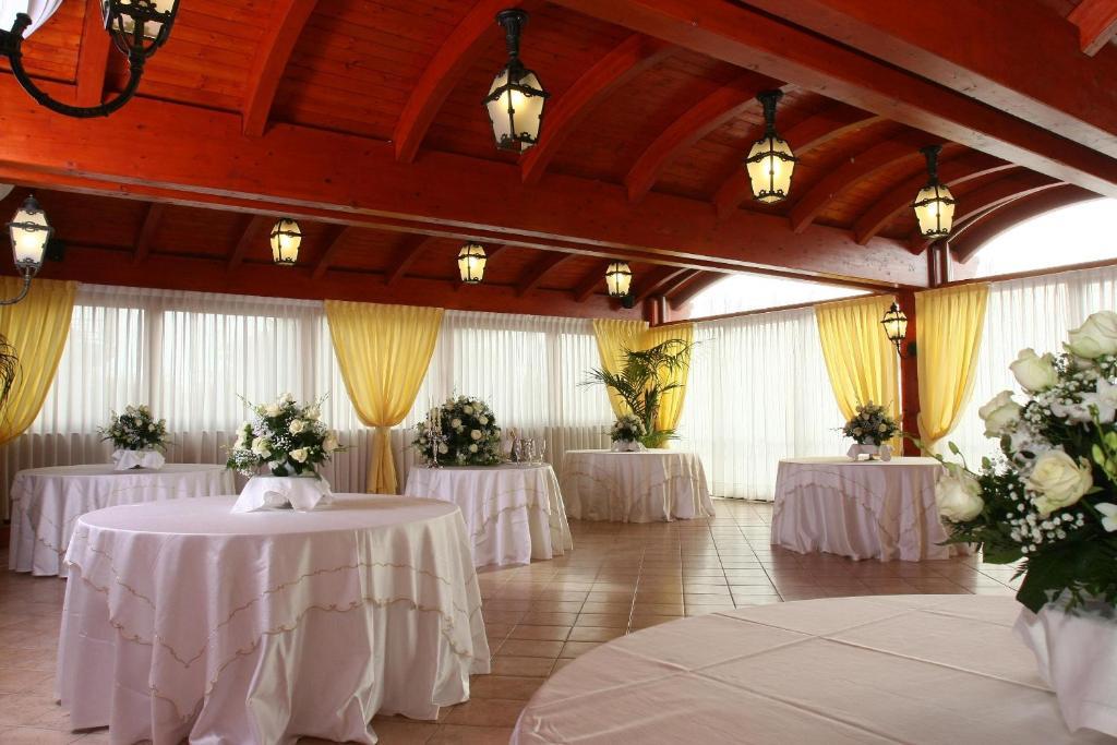 Hotel Ristorante Rossemi Сан Джовани Ротондо Екстериор снимка