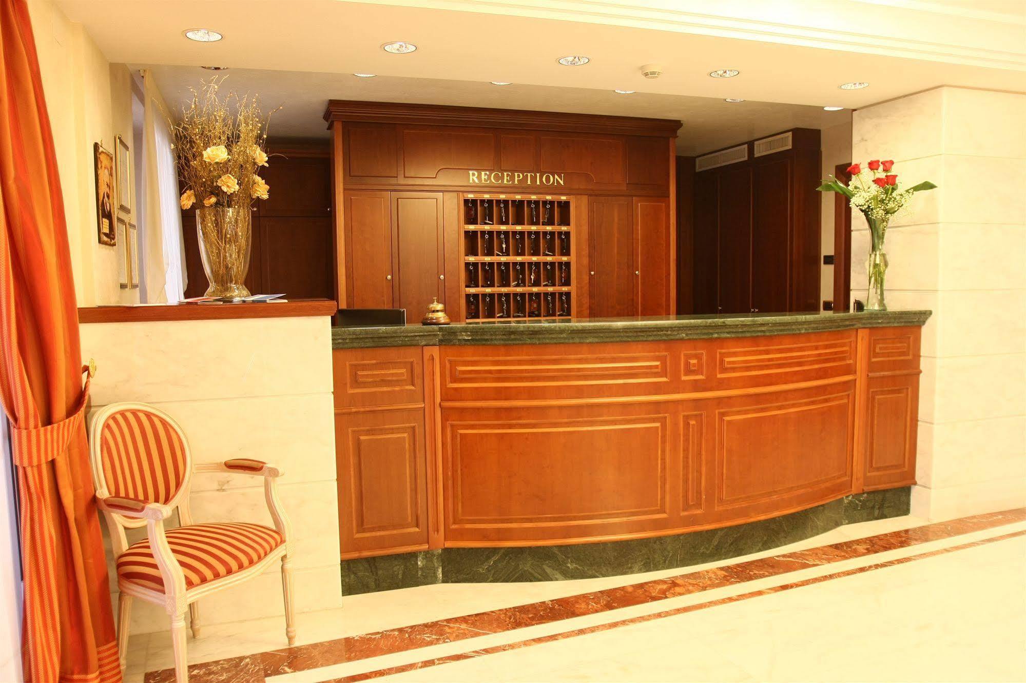 Hotel Ristorante Rossemi Сан Джовани Ротондо Екстериор снимка