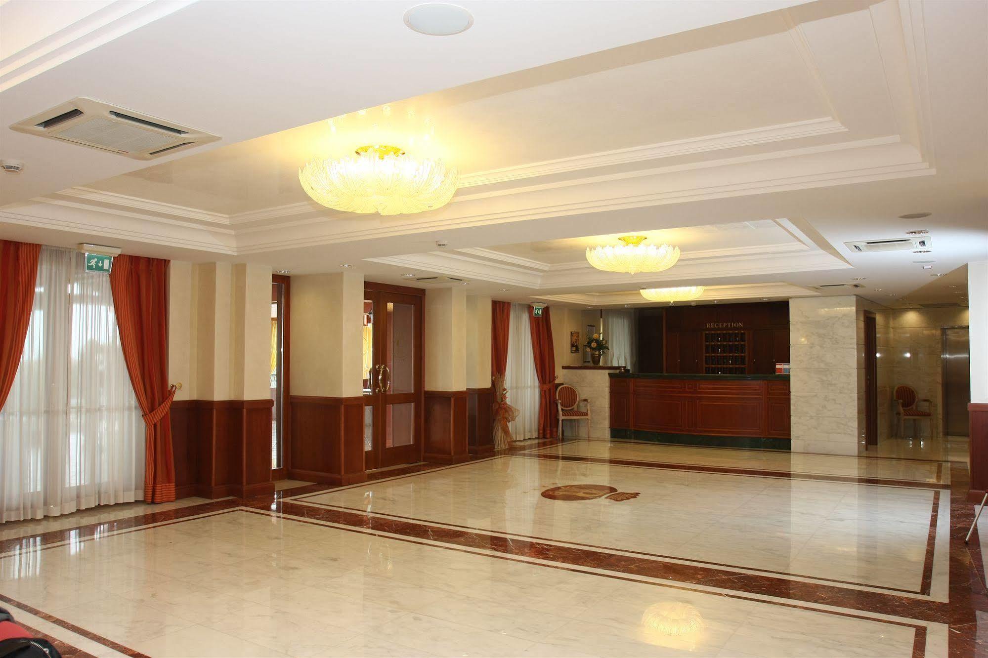 Hotel Ristorante Rossemi Сан Джовани Ротондо Екстериор снимка