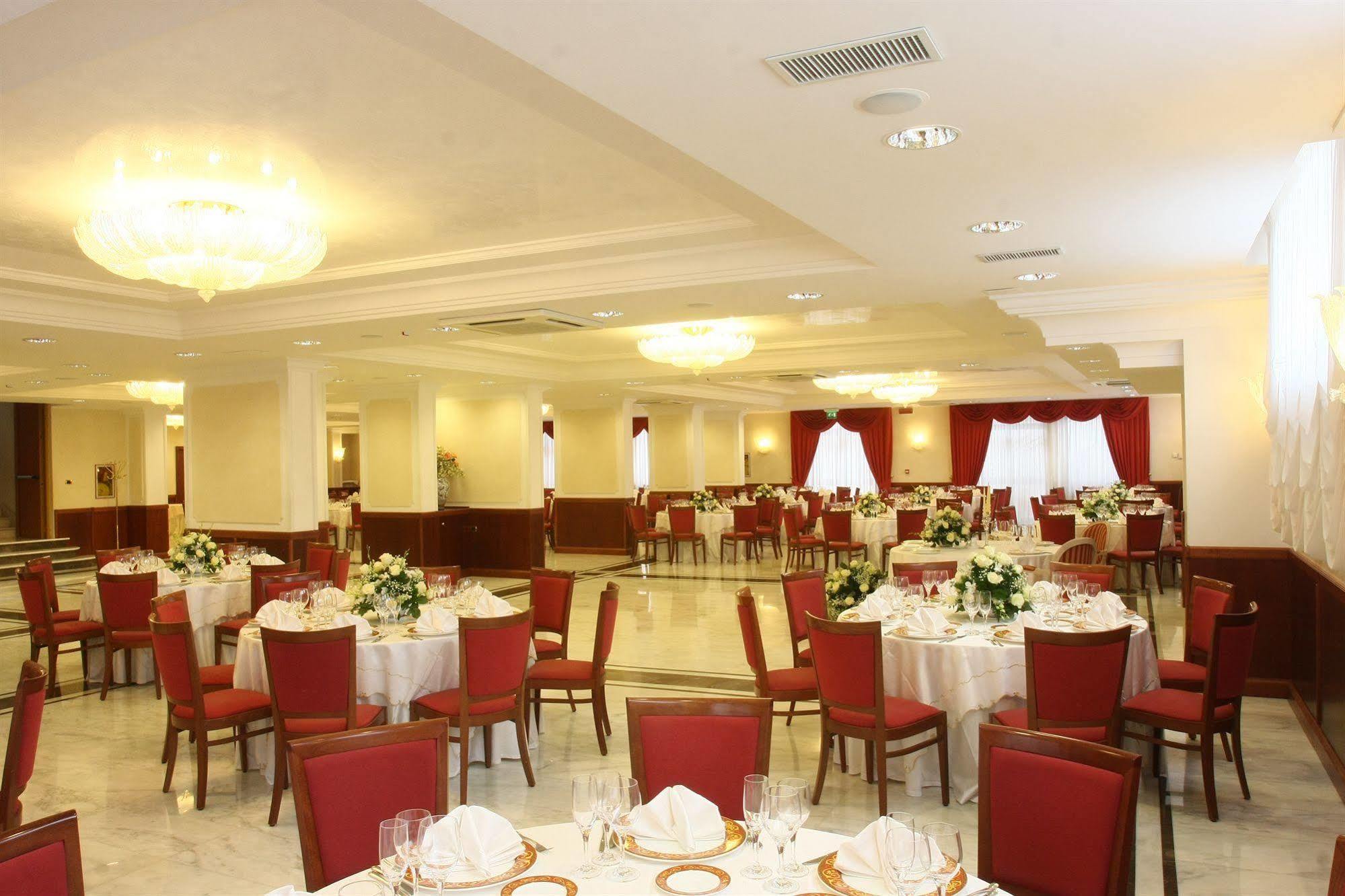 Hotel Ristorante Rossemi Сан Джовани Ротондо Екстериор снимка