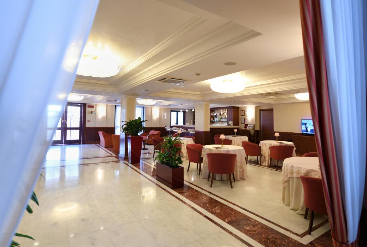 Hotel Ristorante Rossemi Сан Джовани Ротондо Екстериор снимка