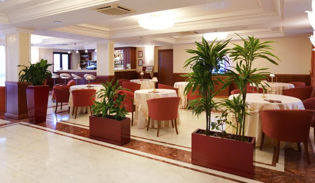 Hotel Ristorante Rossemi Сан Джовани Ротондо Екстериор снимка